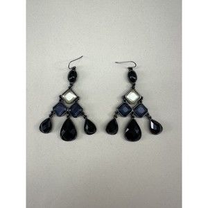 Liz Chaiborne LC chandelier Dangle Earrings black onyx gold silver color faceted
